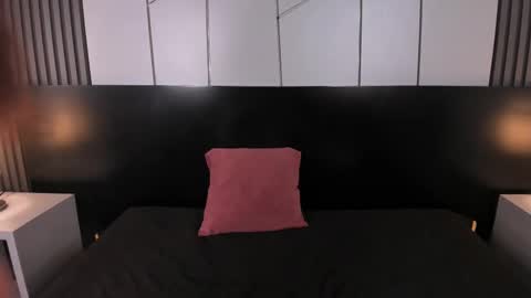 Liz  online show from 02-21-25, 01:33