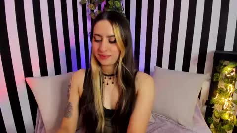 Liz  online show from 10-17-25, 02:19