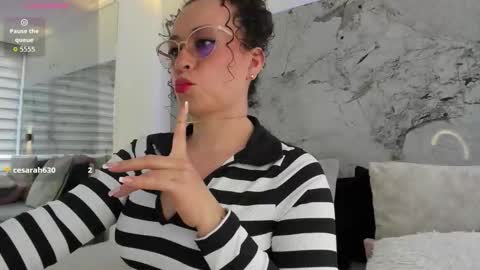 Liz  online show from 12-19-25, 04:03