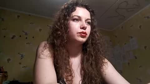 Molly online show from 04-13-26, 05:18