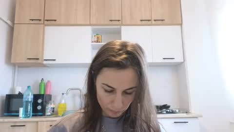 Liza online show from 01-27-25, 09:13