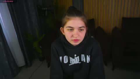 lizatiffanya_ online show from 04-07-26, 01:11