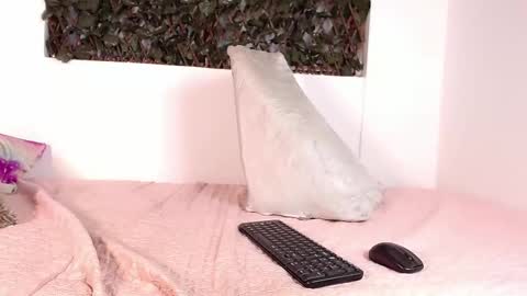 Liz Becker online show from 12-03-24, 06:06