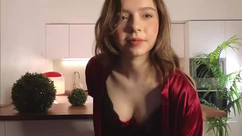 Snapshot of lizbethbiers chatting on 03-08-25, 03:28 Hello there im Amelia Im new here Lets have fun online show from 03-08-25, 03:28