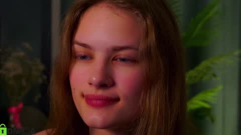 Snapshot of lizbethcoll chatting on 12-14-24, 05:58 Sunnheart online show from 12-14-24, 05:58