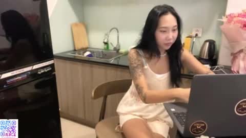Lizz online show from 10-10-25, 12:04