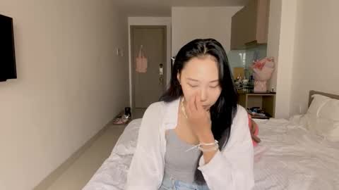 Lizz online show from 10-21-25, 06:14