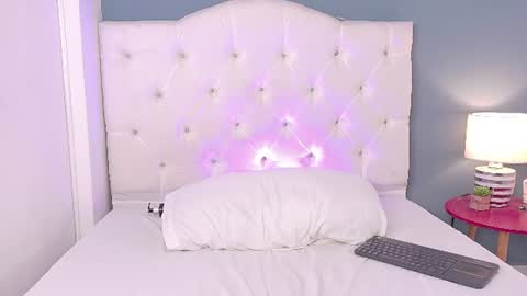 Snapshot of lizettekitty chatting on 06-29-26, 10:15 Lizette Kitty online show from 06-29-26, 10:15