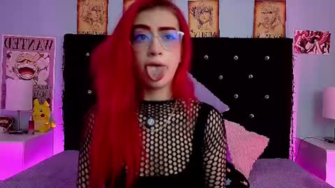 Snapshot of lizz_bela1 chatting on 06-20-26, 12:03 Lizz online show from 06-20-26, 12:03