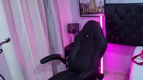 Lizz  online show from 01-18-25, 11:43