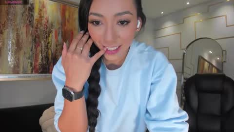 Snapshot of lizzhamilton_ chatting on 02-26-26, 08:52 Lizzi online show from 02-26-26, 08:52