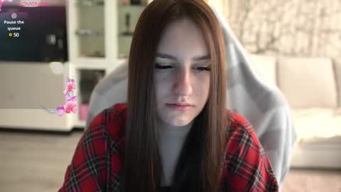 Snapshot of lizzi_fox chatting on 02-23-25, 05:34 Lizi-Fox online show from 02-23-25, 05:34