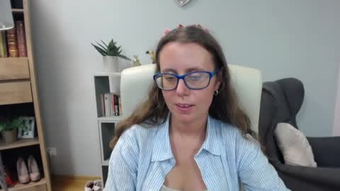 Lizzy online show from 07-07-26, 06:47