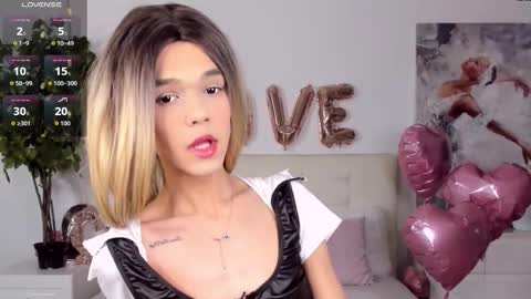 lizzydelrey online show from 02-18-26, 08:27