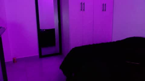 lliamm 2 online show from 04-09-26, 05:29