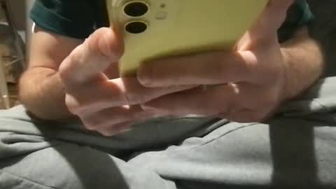 Snapshot of lngstck chatting on 12-04-25, 03:49 john online show from 12-04-25, 03:49