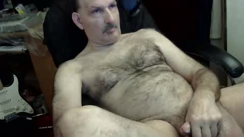 loades182025 online show from 03-13-26, 04:52