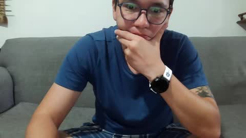 Snapshot of lobomx19 chatting on 04-18-26, 02:21 Lobo online show from 04-18-26, 02:21