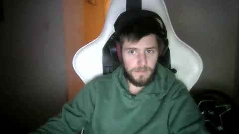 lobo online show from 12-17-25, 03:34