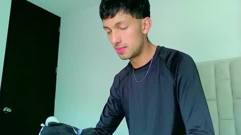 logaan_grey online show from 01-16-26, 06:45