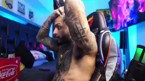 logan_hugh8 online show from 03-02-26, 04:36