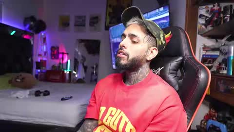 logan_hugh8 online show from 03-19-26, 05:06