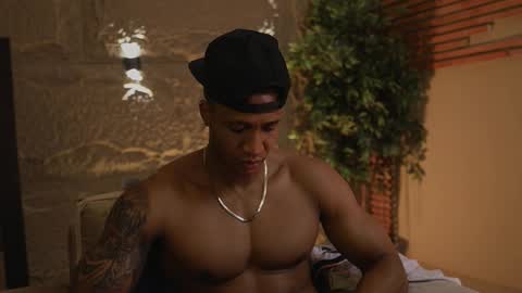 logan_varela online show from 11-06-25, 01:45