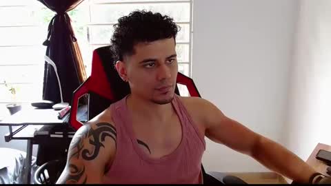 Snapshot of loganandrwz chatting on 02-09-26, 08:13 Loganandrwz online show from 02-09-26, 08:13