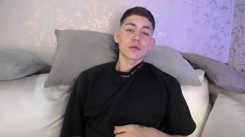 Loganfoster  online show from 12-02-25, 08:26