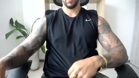 Snapshot of loganhod chatting on 05-20-26, 10:05 Logan Wolfp online show from 05-20-26, 10:05