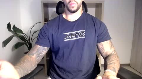 Snapshot of loganhod chatting on 05-24-26, 06:40 Logan Wolfp online show from 05-24-26, 06:40