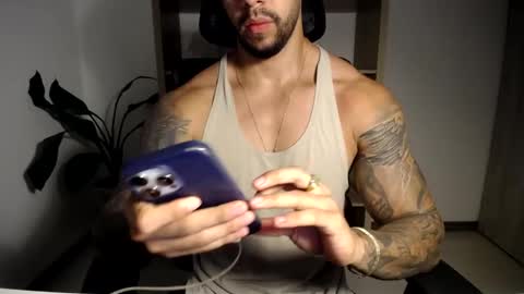 Snapshot of loganhod chatting on 05-27-26, 02:41 Logan Wolfp online show from 05-27-26, 02:41