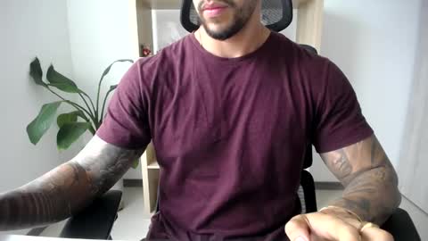 Snapshot of loganhod chatting on 06-02-26, 10:12 Logan Wolfp online show from 06-02-26, 10:12