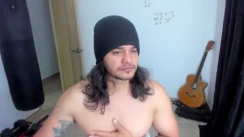 Snapshot of loganhot22 chatting on 06-18-26, 05:41 Logan online show from 06-18-26, 05:41