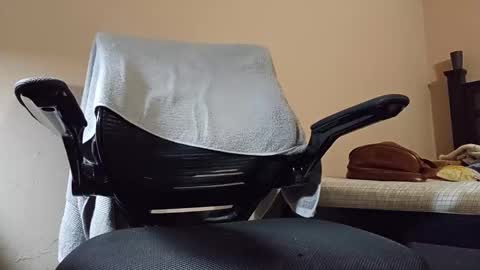 Snapshot of logiosh chatting on 01-10-26, 02:35 logiosh online show from 01-10-26, 02:35