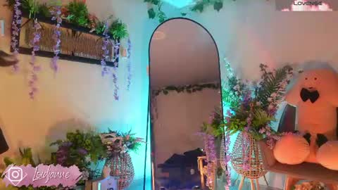 Snapshot of loidjanne chatting on 07-20-26, 11:40 Janne Miller 9pm to 3am GMT-5 online show from 07-20-26, 11:40