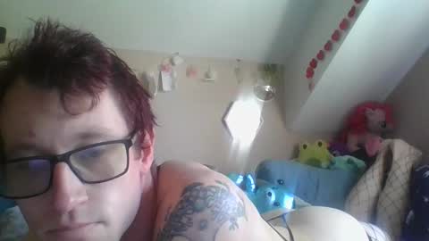 lola_ashes online show from 04-21-26, 05:06