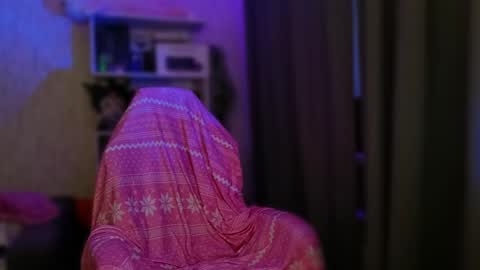 lola online show from 11-29-25, 07:22