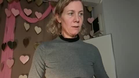 lola_belgium online show from 02-13-26, 05:53