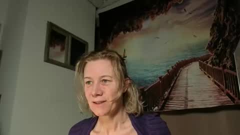 Snapshot of lola_belgium chatting on 04-23-26, 05:30 lola_belgium online show from 04-23-26, 05:30