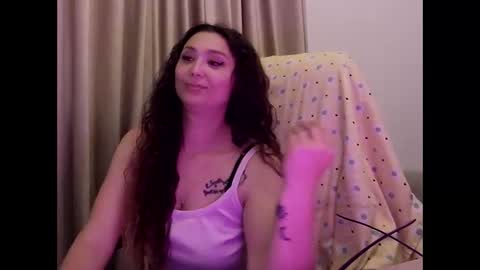 Snapshot of lola_creolla chatting on 05-26-26, 02:57 lola online show from 05-26-26, 02:57