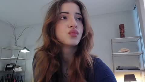 Snapshot of lola_dinky chatting on 06-03-26, 09:12 Lola online show from 06-03-26, 09:12