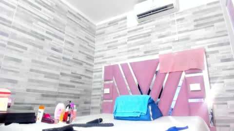 Lola online show from 03-08-25, 11:27