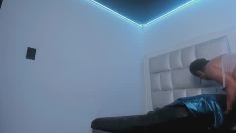 Snapshot of lola_js chatting on 06-18-26, 11:47 lola_js online show from 06-18-26, 11:47