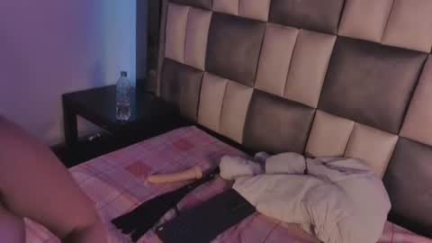 Snapshot of lola_js chatting on 06-20-26, 12:03 lola_js online show from 06-20-26, 12:03