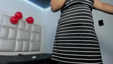 Snapshot of lola_js chatting on 06-25-26, 11:48 lola_js online show from 06-25-26, 11:48