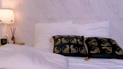 lola_lewis online show from 04-11-26, 07:45