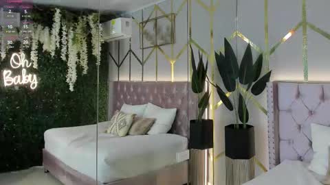 lola_saenz__ online show from 02-27-26, 11:32