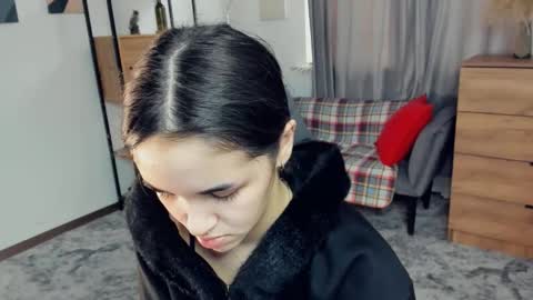 Snapshot of lola_weis chatting on 02-28-26, 08:04 Melina online show from 02-28-26, 08:04