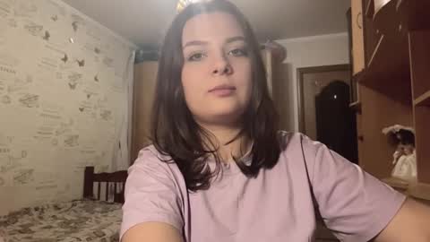 Snapshot of lola_won chatting on 11-15-25, 06:15 Lola online show from 11-15-25, 06:15